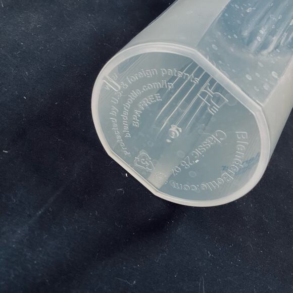 NWOT Classic Blender Bottle, no spring - Picture 3 of 3